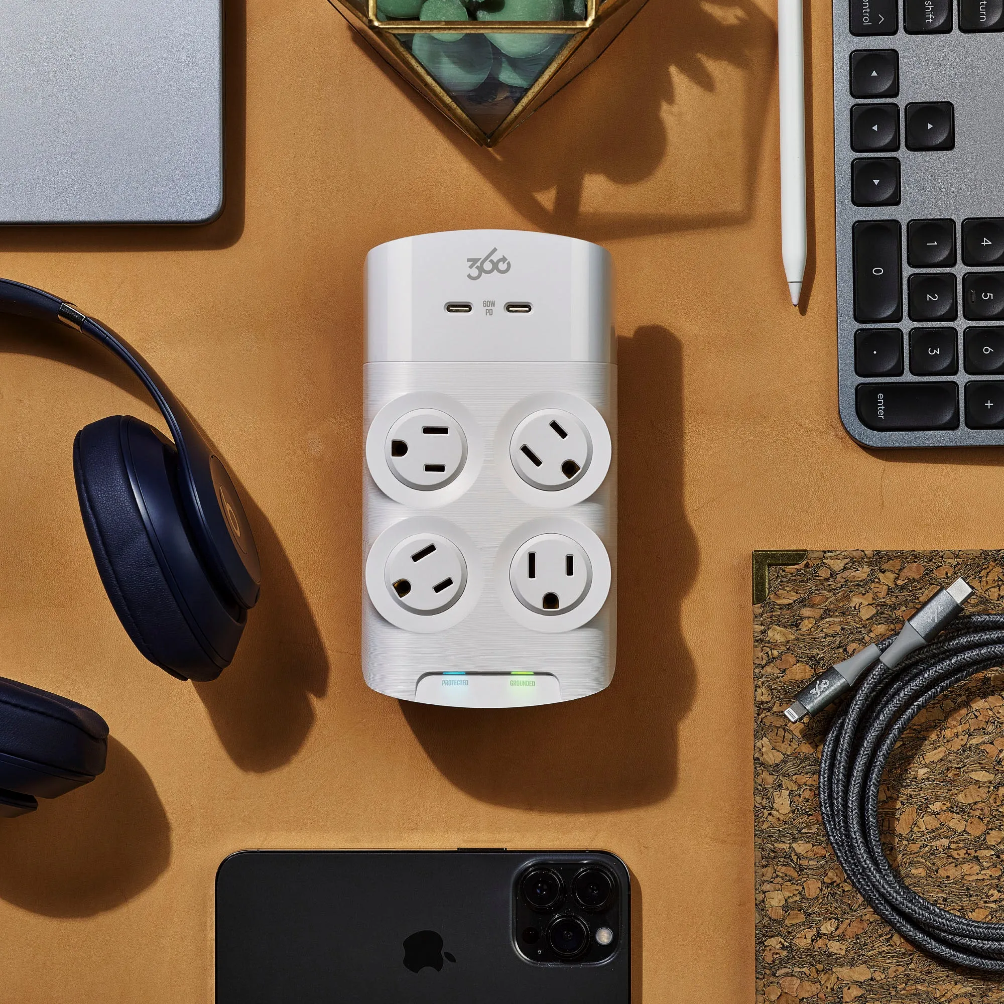 360 Electrical - Revolve60, 4 Rotating Outlets/ 2 USB-C 1080 Joules Surge Protector - White