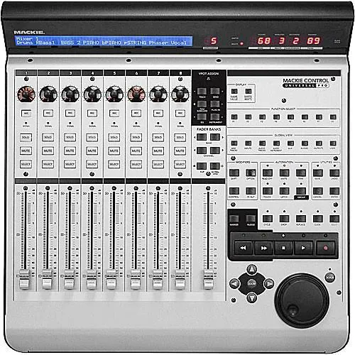 Mackie MC UNIVERSAL PRO Control Surface